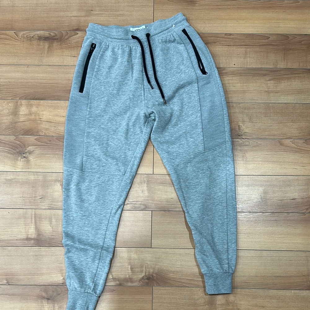 Gray Athletic Joggers with Elastic Cuffs and Tapered Fit